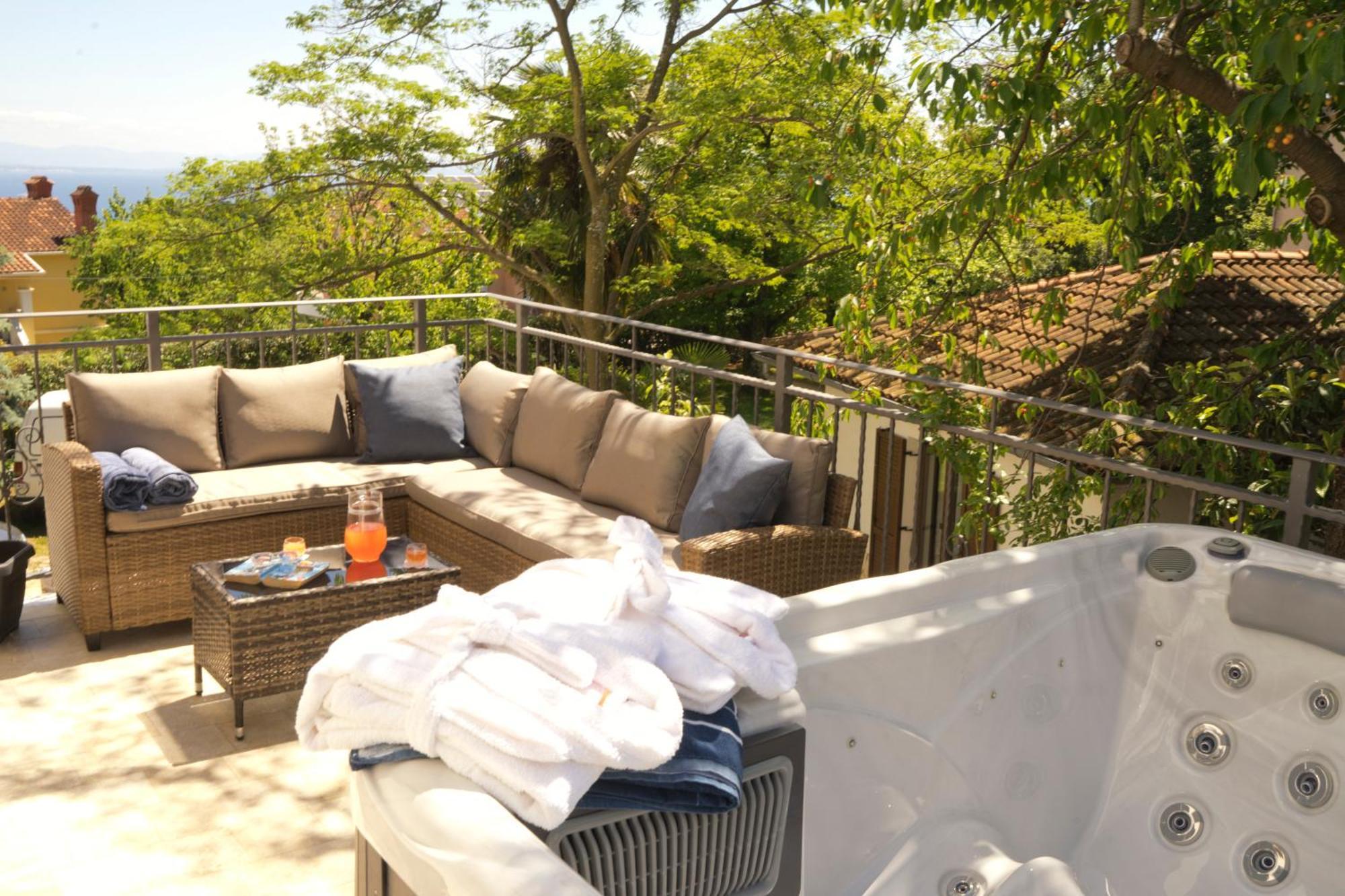 Riviera Blue Apartments With Seaview, Private Whirlpools And Parking Near Opatija Opric Luaran gambar